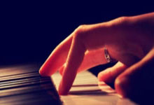 乐鱼-Rookie在热火比赛中比赛局势复杂，败北引发热议！